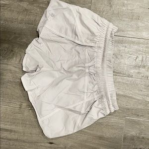 Lululemon tracker shorts- White- Sz 10 fit an 8
